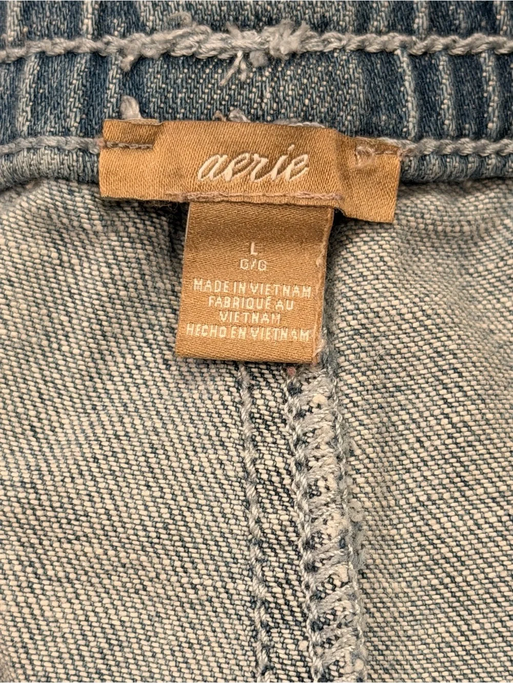 Aerie pull on denim distressed shorts